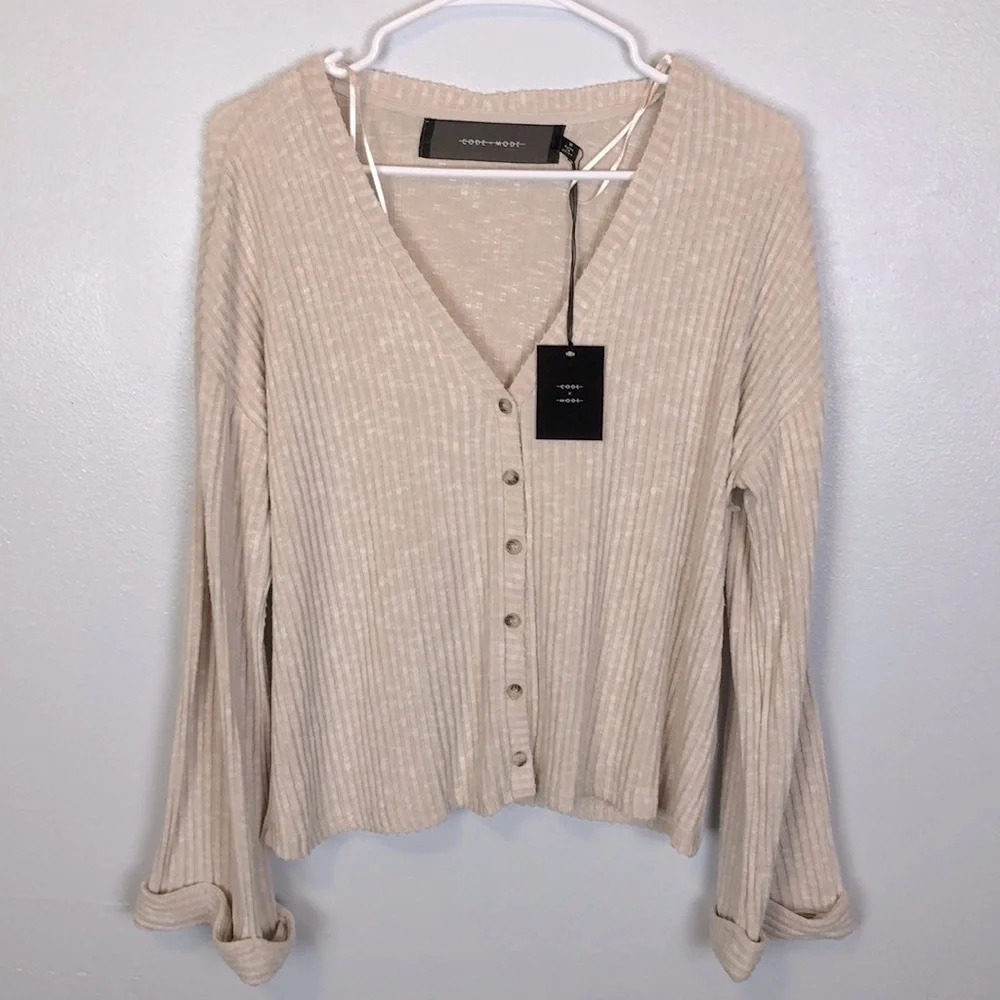 Code x Mode Long‎ Sleeve V-Neck Sweater - Picture 3 of 11